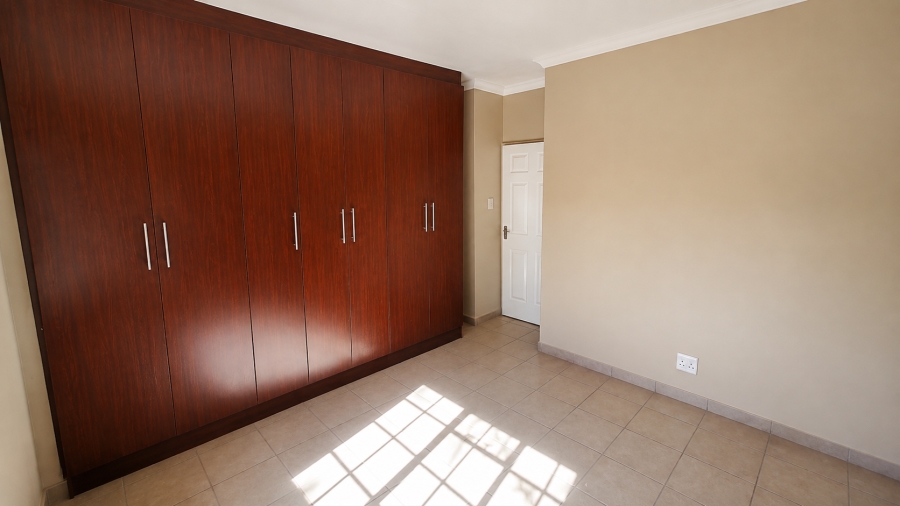 To Let 3 Bedroom Property for Rent in Flamwood North West